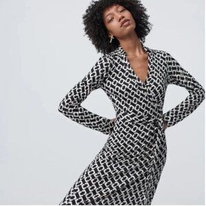 Diane Von Furstenberg New Jeanne Two Silk Jersey Wrap Dress Size 0 Chain Link